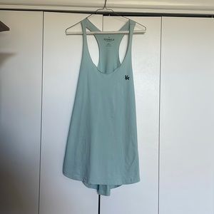Youngla mens size small stringer.